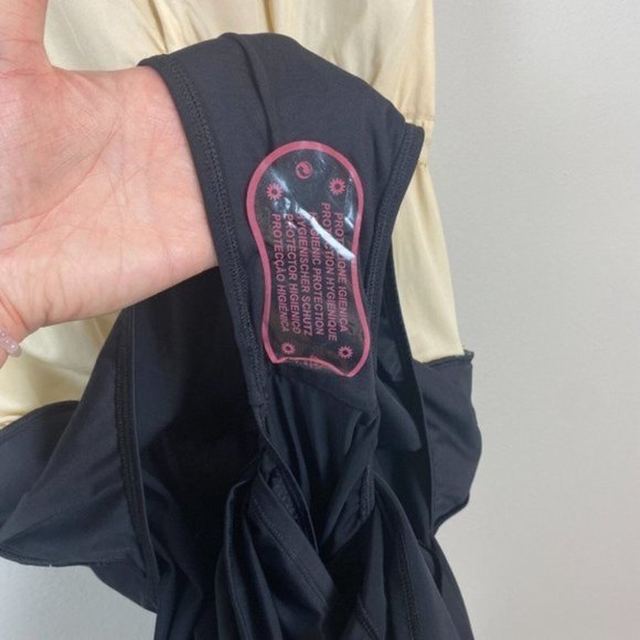 Amoena Skirted Swimsuit 24 One Piece Floral Multicolor Padded Bust Women New NWT - Picture 7 of 11